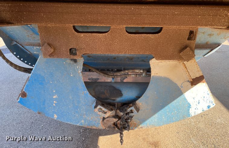 image for item DN0218 1996 Midland  bottom dump trailer