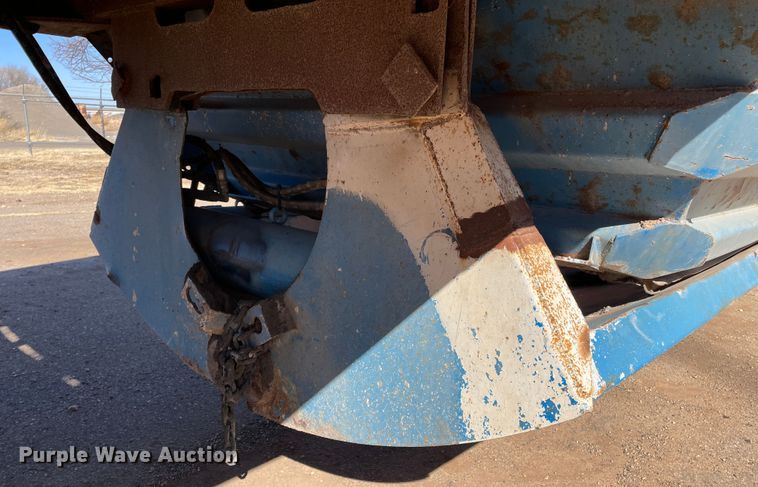 image for item DN0218 1996 Midland  bottom dump trailer