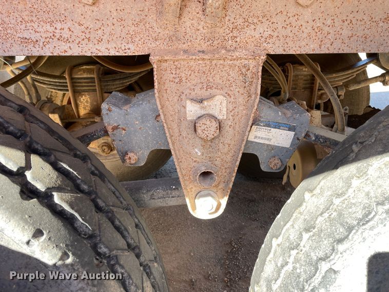 image for item DN0218 1996 Midland  bottom dump trailer