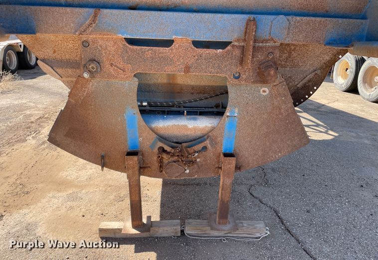 image for item DN0219 1996 Midland  bottom dump trailer