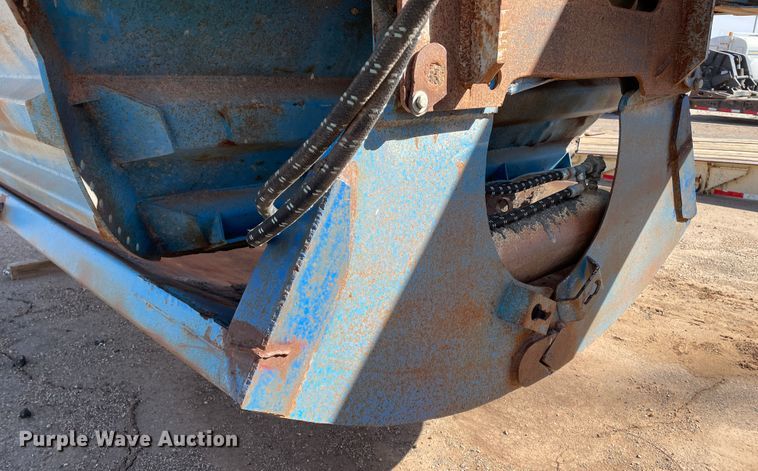 image for item DN0219 1996 Midland  bottom dump trailer