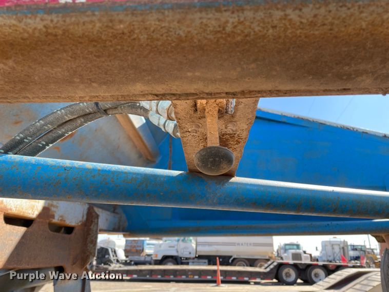 image for item DN0219 1996 Midland  bottom dump trailer