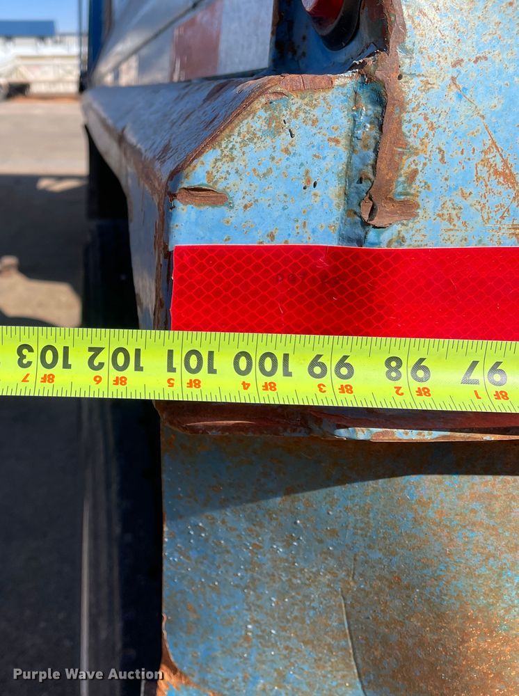 image for item DN0219 1996 Midland  bottom dump trailer