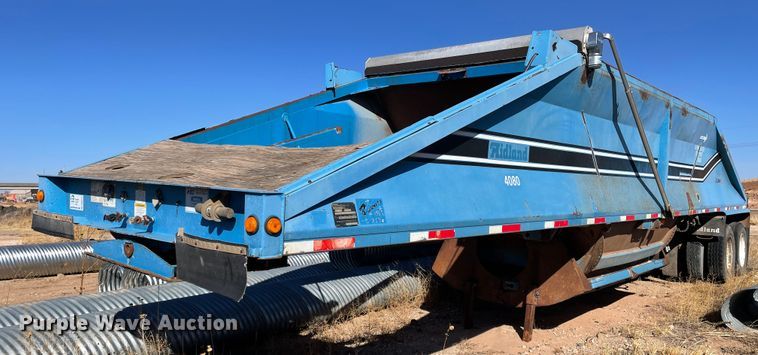 image for item DN0221 2001 Midland MG40MC2000  bottom dump trailer