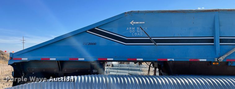 image for item DN0221 2001 Midland MG40MC2000  bottom dump trailer