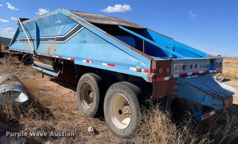 image for item DN0221 2001 Midland MG40MC2000  bottom dump trailer
