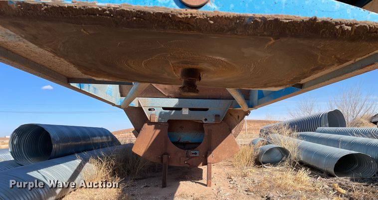 image for item DN0221 2001 Midland MG40MC2000  bottom dump trailer