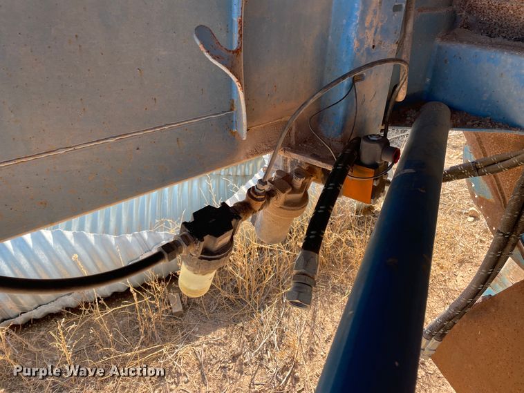 image for item DN0221 2001 Midland MG40MC2000  bottom dump trailer