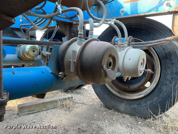 image for item DN0221 2001 Midland MG40MC2000  bottom dump trailer