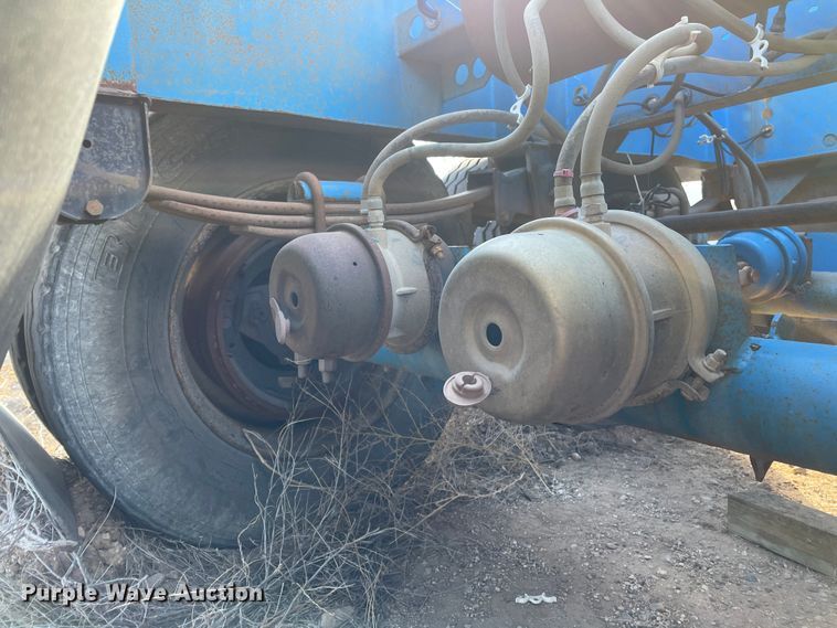 image for item DN0221 2001 Midland MG40MC2000  bottom dump trailer