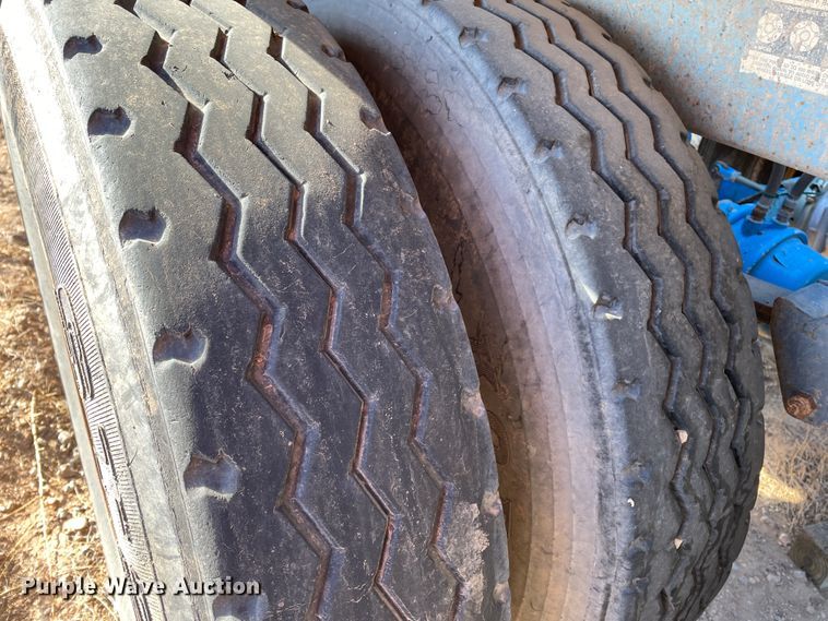 image for item DN0221 2001 Midland MG40MC2000  bottom dump trailer