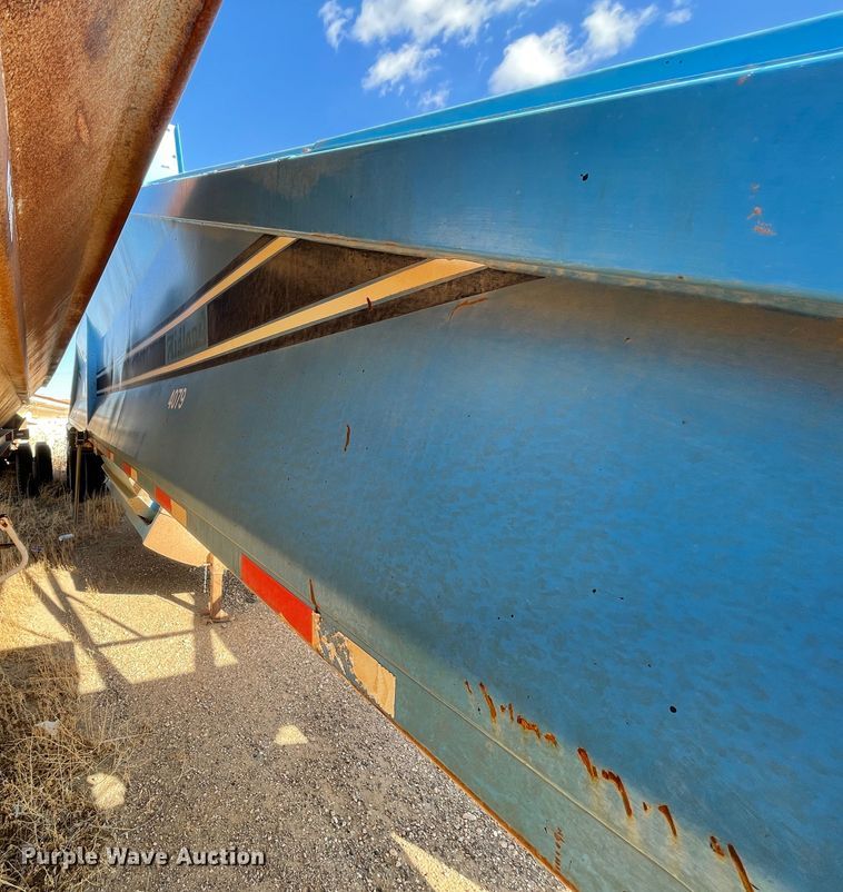 image for item DN0222 2001 Midland MG40MC2000  bottom dump trailer