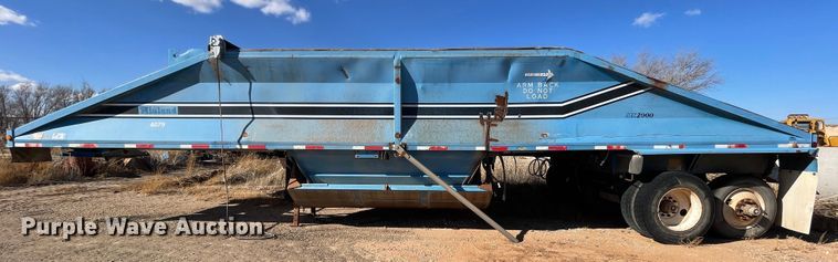 image for item DN0222 2001 Midland MG40MC2000  bottom dump trailer