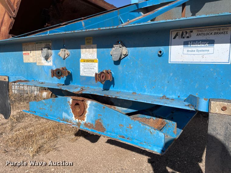 image for item DN0222 2001 Midland MG40MC2000  bottom dump trailer