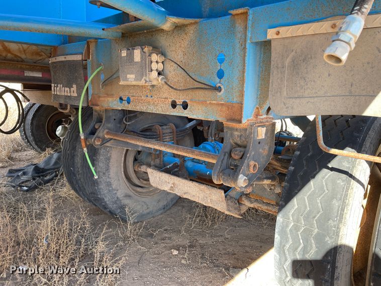 image for item DN0222 2001 Midland MG40MC2000  bottom dump trailer