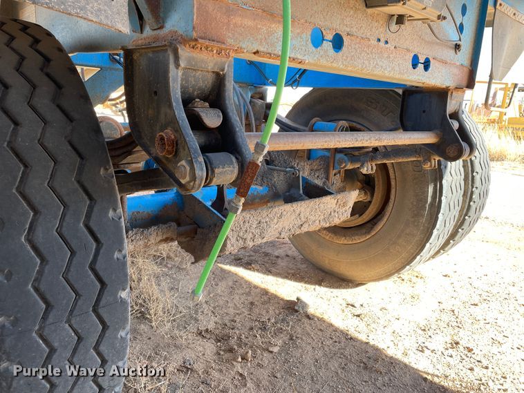 image for item DN0222 2001 Midland MG40MC2000  bottom dump trailer