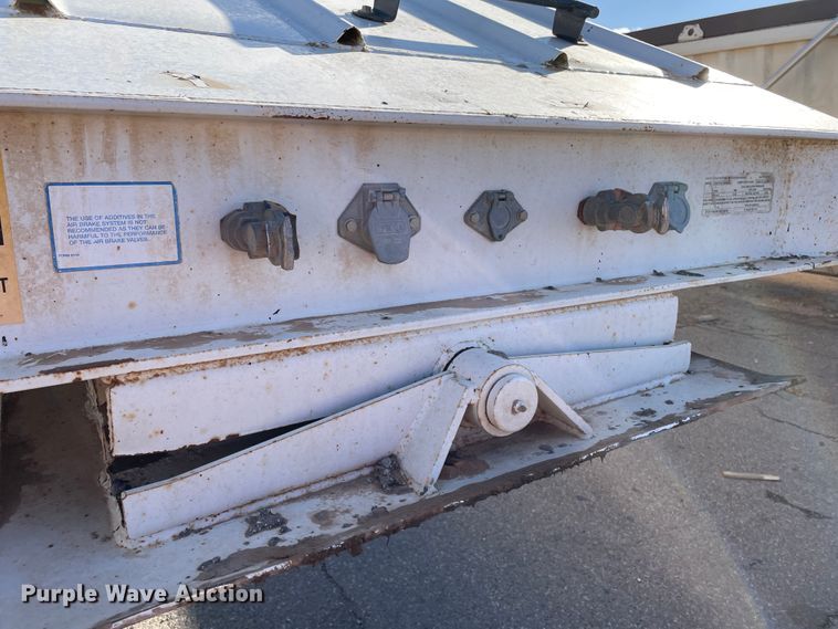 image for item DN0223 2012 CTS BDT-40  bottom dump trailer