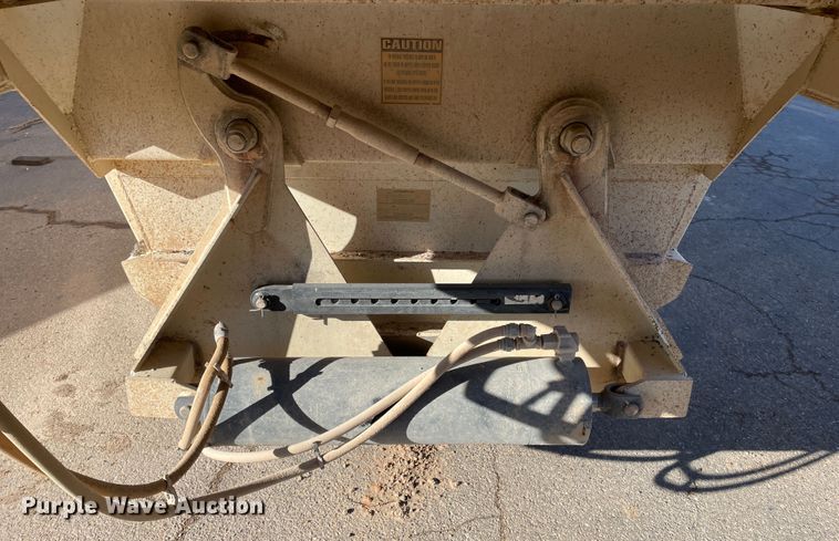 image for item DN0223 2012 CTS BDT-40  bottom dump trailer