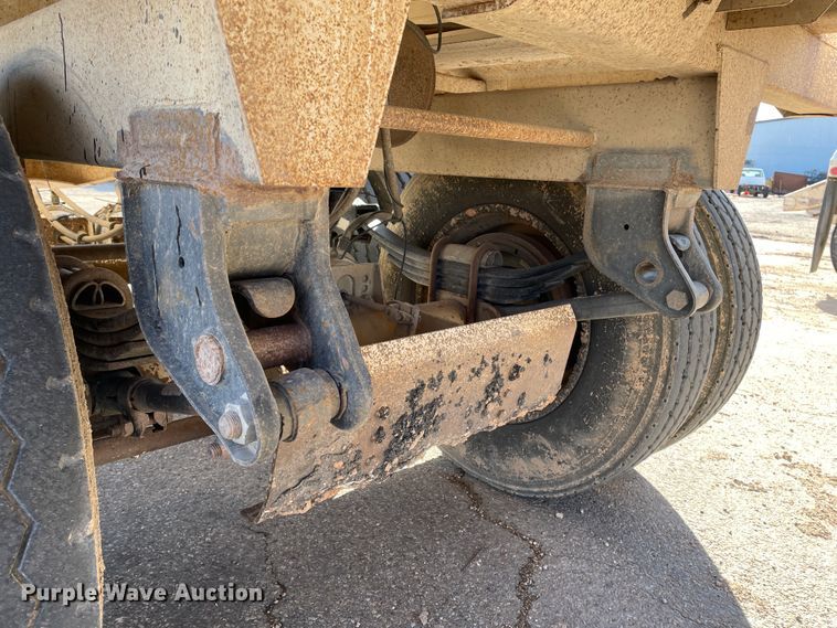 image for item DN0223 2012 CTS BDT-40  bottom dump trailer