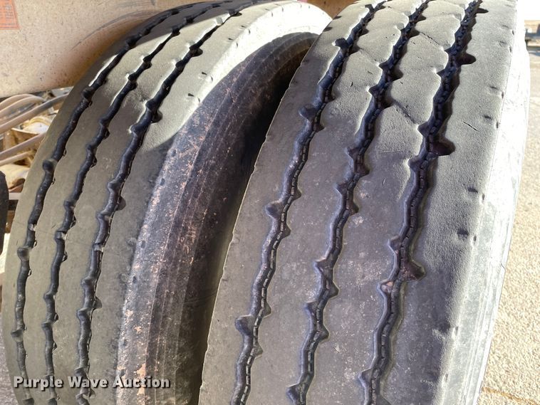 image for item DN0223 2012 CTS BDT-40  bottom dump trailer