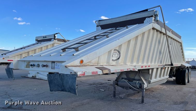 image for item DN0224 2008 CTS BDT-40  bottom dump trailer