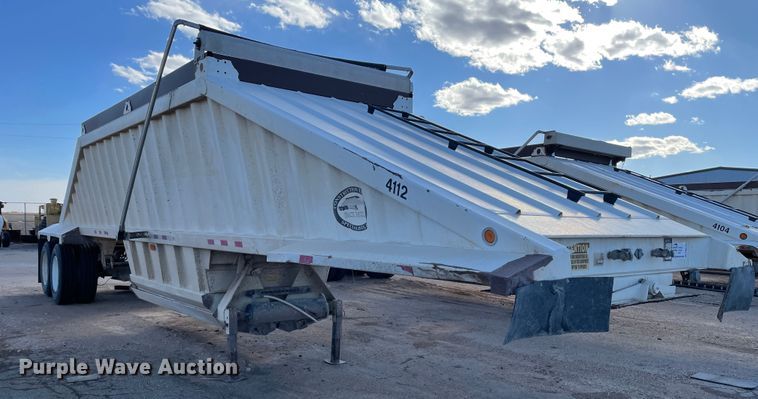 image for item DN0224 2008 CTS BDT-40  bottom dump trailer