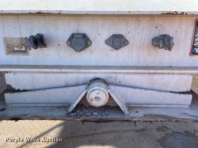 image for item DN0224 2008 CTS BDT-40  bottom dump trailer