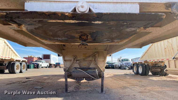 image for item DN0224 2008 CTS BDT-40  bottom dump trailer