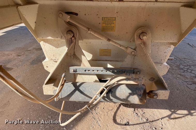 image for item DN0224 2008 CTS BDT-40  bottom dump trailer