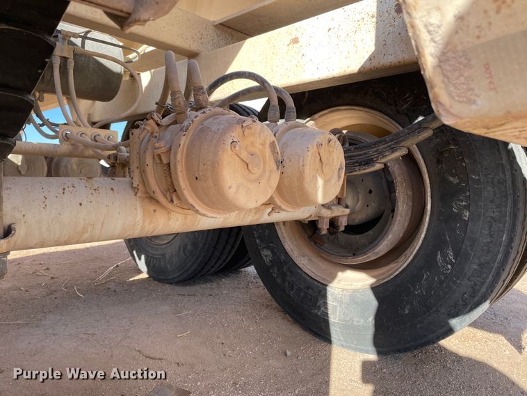 image for item DN0224 2008 CTS BDT-40  bottom dump trailer