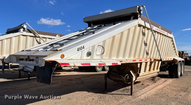 image for item DN0225 2008 CTS BDT-40  bottom dump trailer