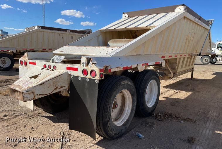 image for item DN0225 2008 CTS BDT-40  bottom dump trailer