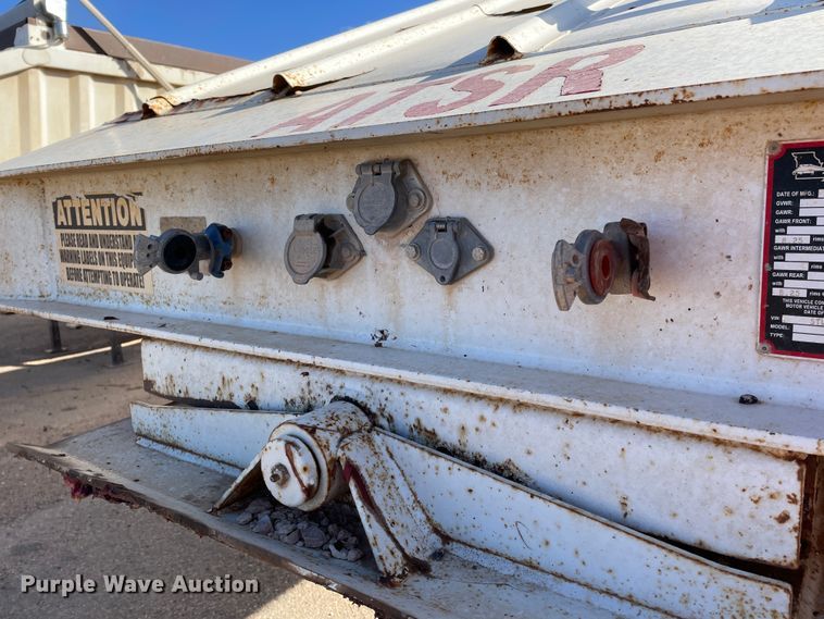 image for item DN0225 2008 CTS BDT-40  bottom dump trailer