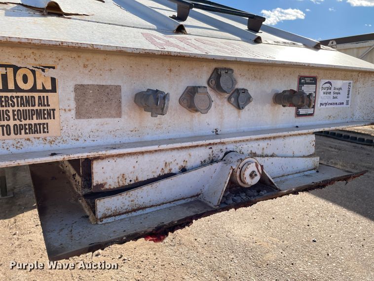 image for item DN0225 2008 CTS BDT-40  bottom dump trailer