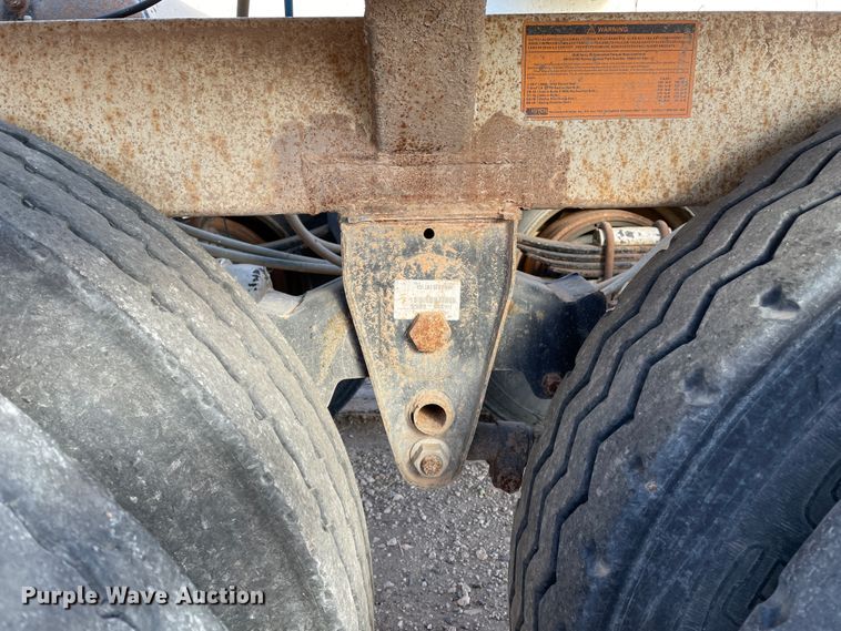 image for item DN0225 2008 CTS BDT-40  bottom dump trailer