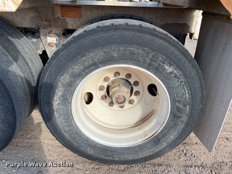 image for item DN0225 2008 CTS BDT-40  bottom dump trailer