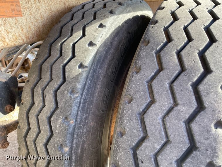 image for item DN0225 2008 CTS BDT-40  bottom dump trailer