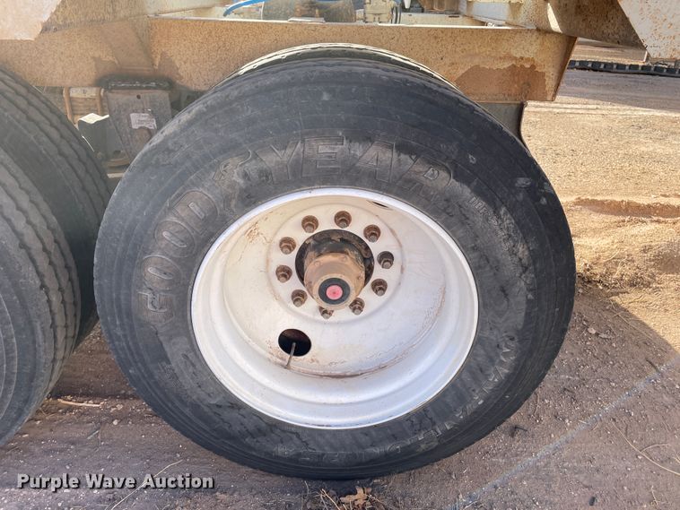 image for item DN0225 2008 CTS BDT-40  bottom dump trailer