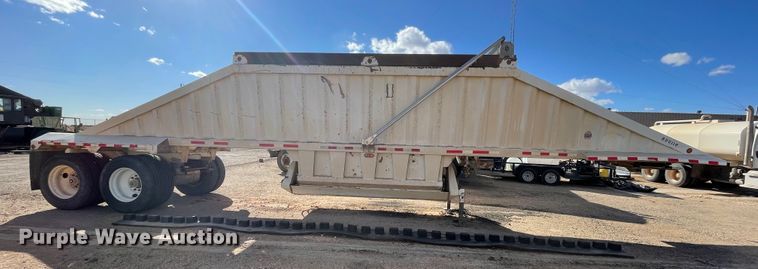 image for item DN0226 2003 CTS  bottom dump trailer