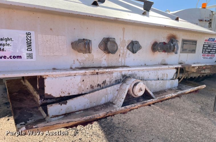 image for item DN0226 2003 CTS  bottom dump trailer