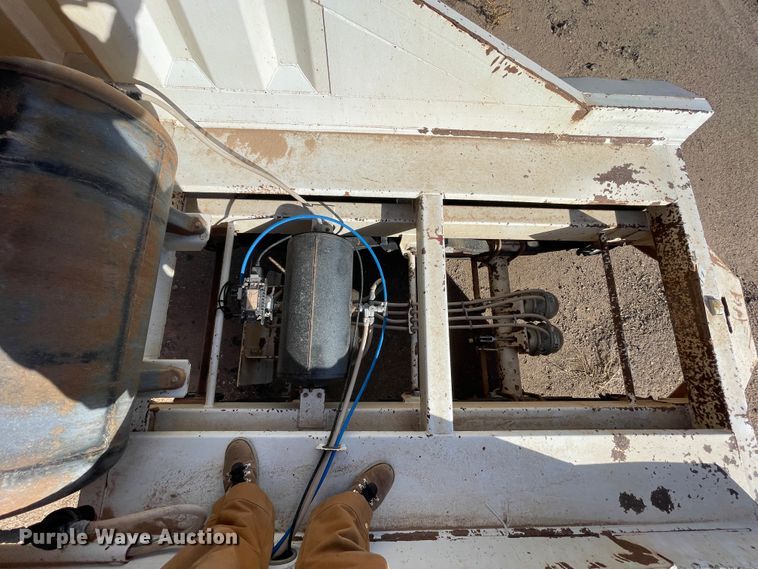 image for item DN0226 2003 CTS  bottom dump trailer