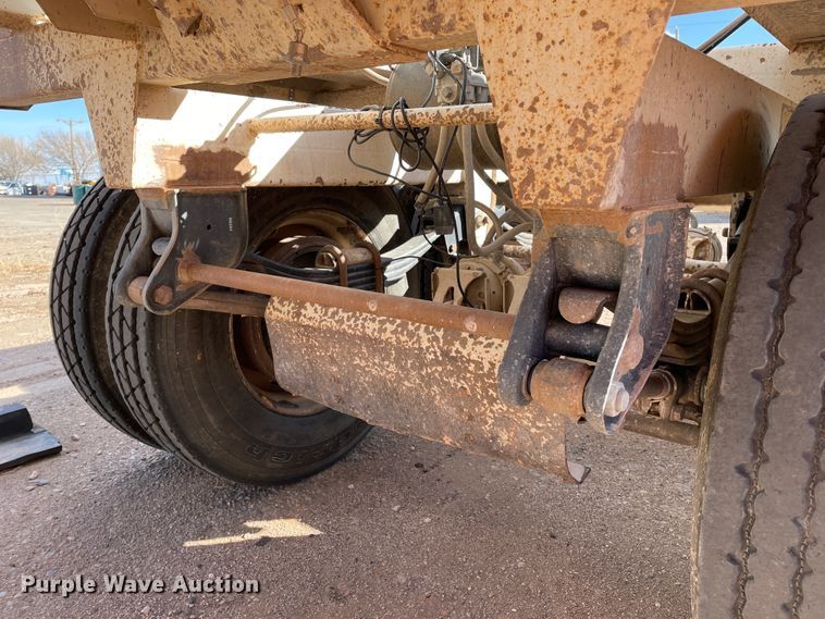 image for item DN0226 2003 CTS  bottom dump trailer