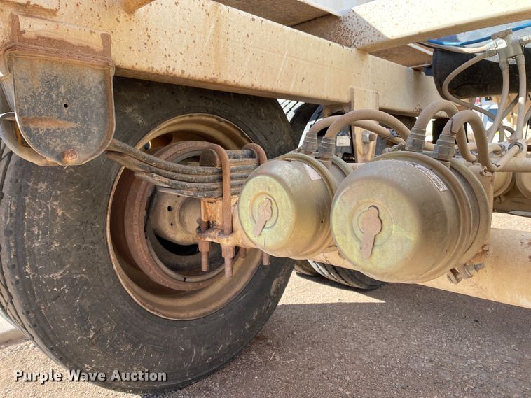 image for item DN0226 2003 CTS  bottom dump trailer