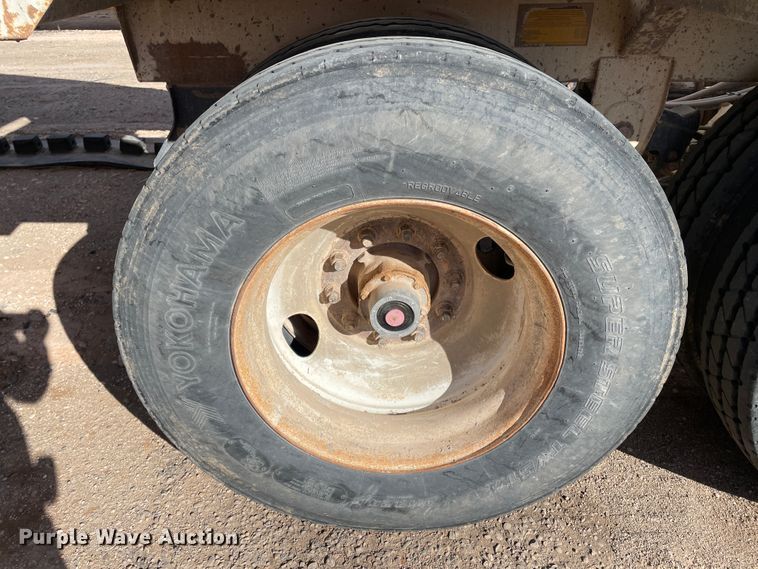 image for item DN0226 2003 CTS  bottom dump trailer