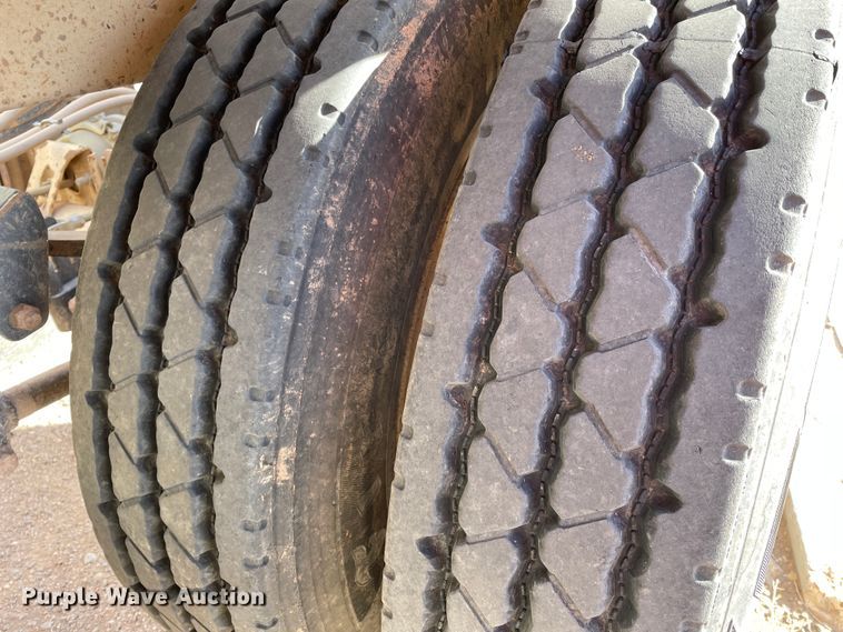 image for item DN0226 2003 CTS  bottom dump trailer