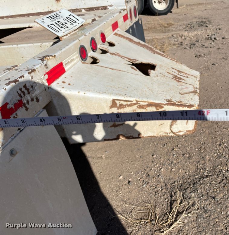 image for item DN0226 2003 CTS  bottom dump trailer