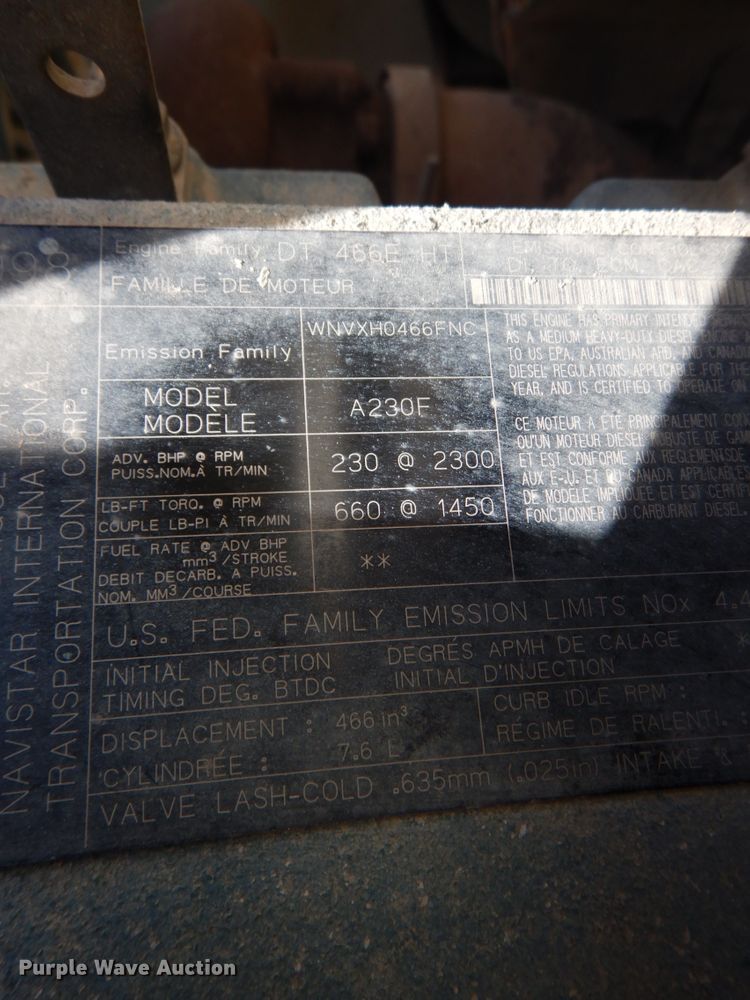 image for item DN2656 1998 International 4900  fuel truck