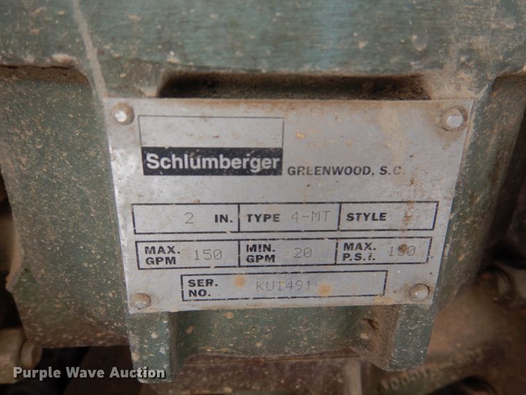 image for item DN2656 1998 International 4900  fuel truck