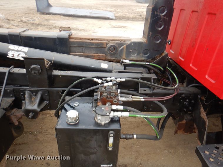 image for item DN7267 2009 GMC C7500  hook lift truck