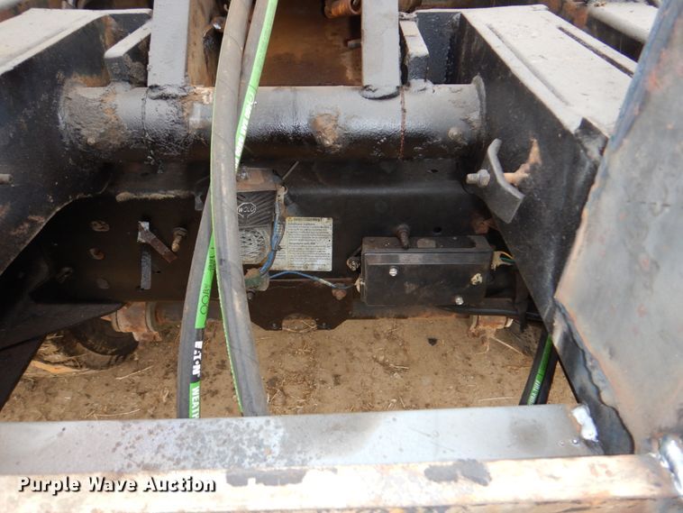 image for item DN7267 2009 GMC C7500  hook lift truck